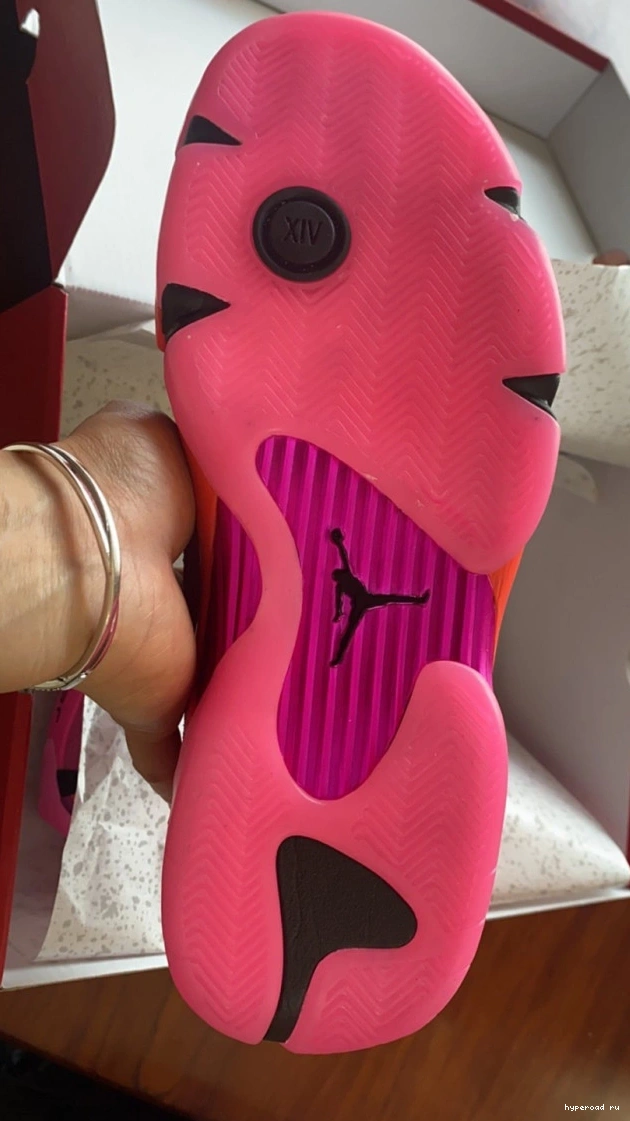 Retro Low DH4121-600 14 (W) Pink Jordan Shocking 0819